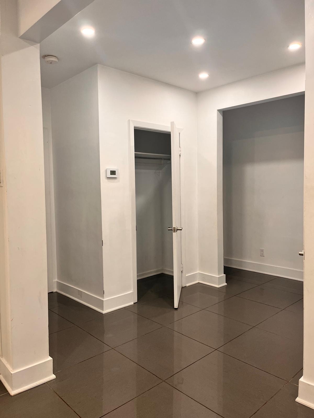 5 Bedrooms & 4 Bathrooms Lower Duplex for Rent — photo 3