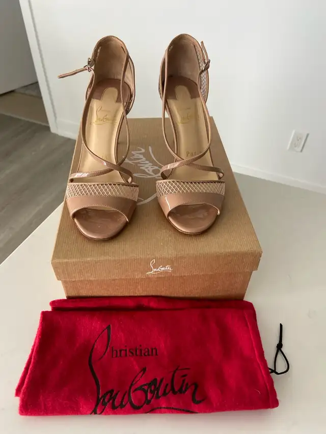 Ladies Christian Louboutin  Shoes in Women's - Shoes in City of Toronto - Image 2
