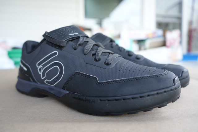Five Ten MTB Shoes in Clothing, Shoes & Accessories in Oshawa / Durham Region - Image 3