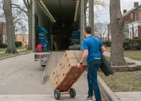 Finest Movers / Commercial & residential movers 647--956--6006