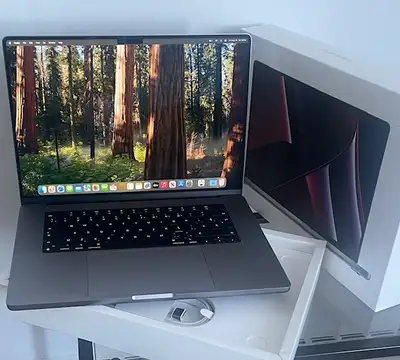 new Macbook pro 16 inch M2 pro 16 gb ram 512 gb ssd for pro, View more