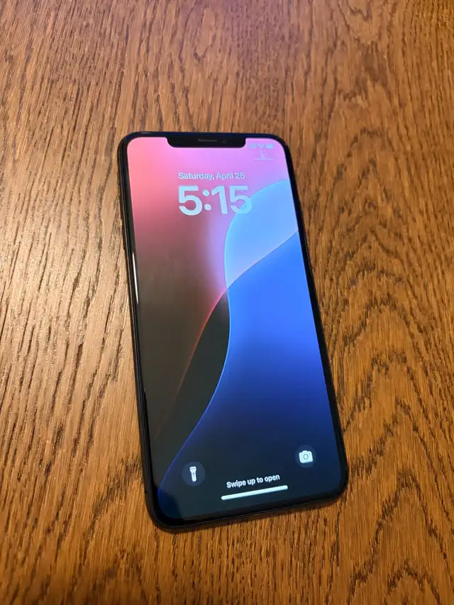 iPhone XS Max in Cell Phones in Mississauga / Peel Region - Image 4