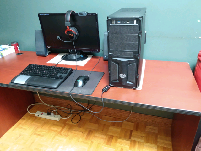 Office/home computer desk in Desks in City of Toronto - Image 5