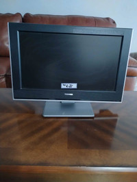 32 inch tv with remote 