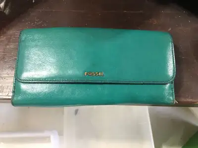 Fossil green leather clutch hand purse, View more