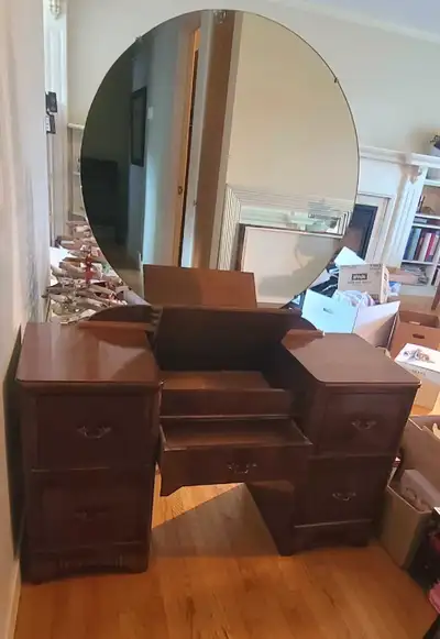 Vintage 1930's Dresser w Mirror, View more