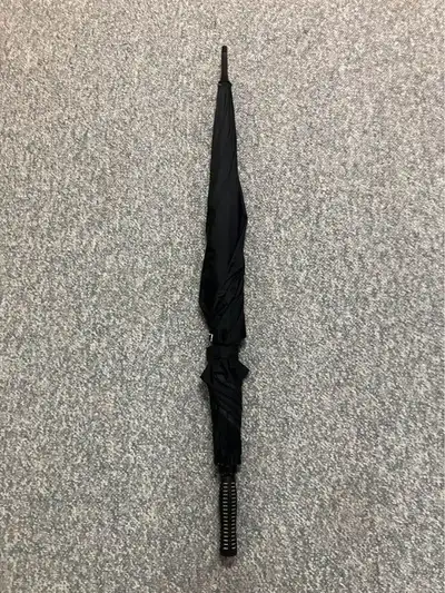 Works perfect, just a tiny rip thet can easily be fixed with a piece of duct tape. meet in brantford