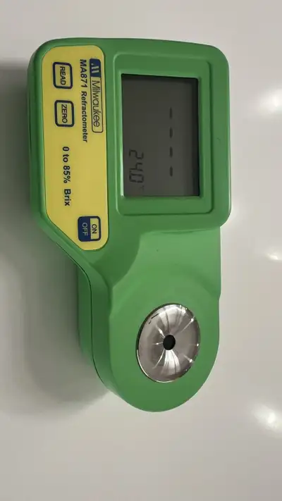Milwaukee Refractometer for sale. I used it for making maple syrup. It can be used for brewing or wi...