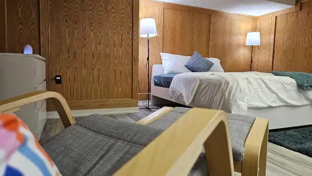 Basement suite in Short Term Rentals in Calgary - Image 5
