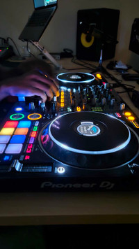 Pioneers DJ DDJ-1000 Pro-level 4-deck rekordbox DJ Controller