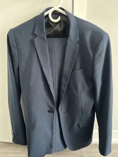 Men’s H & M navy blue suit, Size 38R, Skinny fit, View more