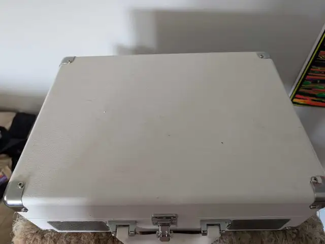 Record Player526212401191997442