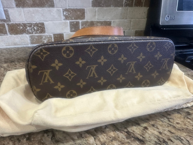 LV authentic bag  in Women's - Bags & Wallets in Oshawa / Durham Region - Image 3