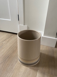 Ceramic Garbage Bin - New