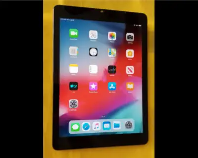 Il est en excellente condition et fonctionne à la merveille....Ipad Air 1 iere génération, 9.7 pouce...