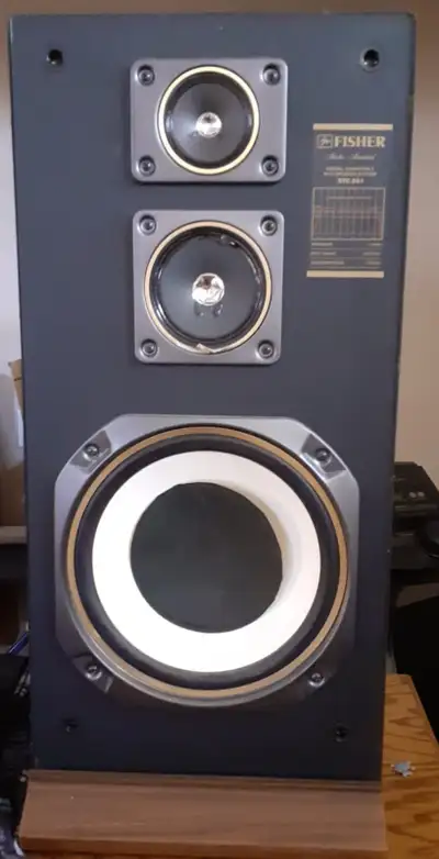 Vintage Fisher speaker. Audio equipment. I deliver!, View more