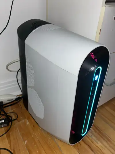 NÉGOCIABLE!! Pc gamer alieneware, View more