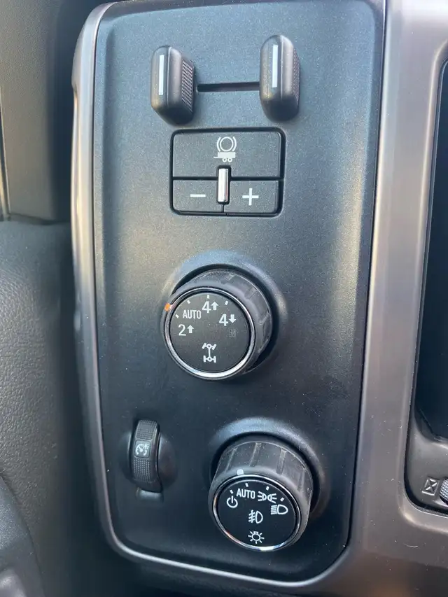 2014 GMC SIERRA ALL TERRAIN SLT C/CAB 4X4 "EXCELLENT CONDITION" in Cars & Trucks in Edmonton - Image 14