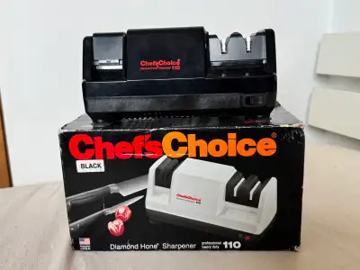 light use only, perfect working condition EC110: Chef's Choice Electric Diamond Hone 3 Stage Sharpen...