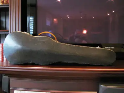 Vintage Eaton's Department Store Violin Case, Strings & Rosin for sale. the case is in great shape a...