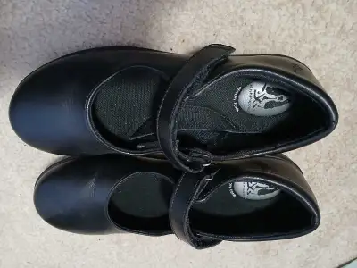 Leather Mary Jane Hush Puppies  Size 5-6, View more