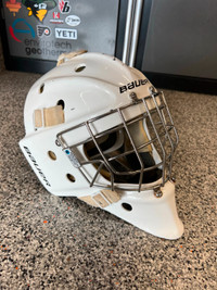 Bauer 960 Senior Pro goalie helmet