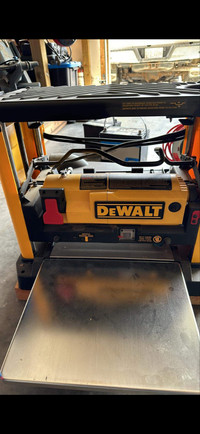 Like new dewalt 12” planer 