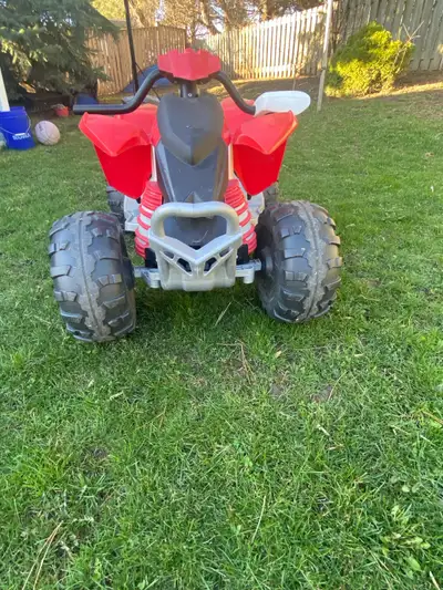 Outdoors Peg Perego Polaris, View more