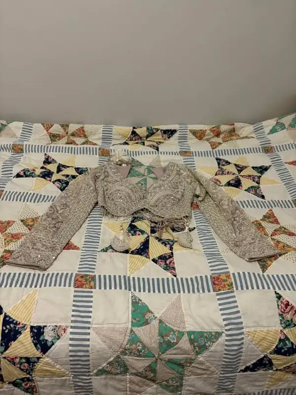 WOMEN INDIAN DRESS TOP in Women's - Dresses & Skirts in Delta/Surrey/Langley - Image 2