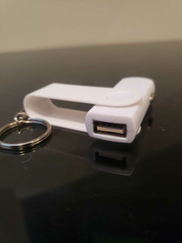100 x USB car charger port on keychain