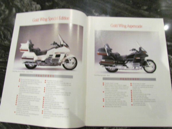HONDA 1993 FULL LINE MOTORCYCLE BROCHURE CATALOG in Motorcycle Parts & Accessories in City of Montréal - Image 3