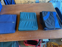 THREE ZIP UP BINDERS IN GOOD CONDITION #V1335
