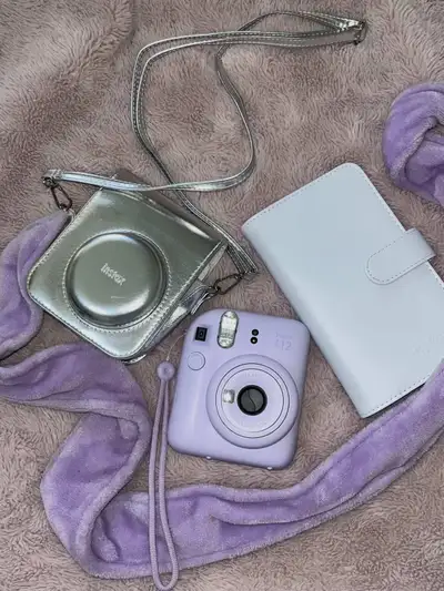 Polaroid camera!, View more