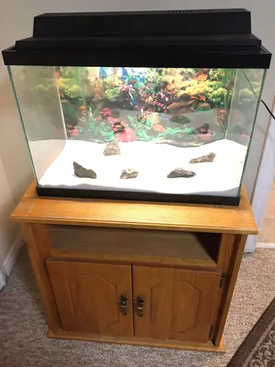 AQUARIUM  20  GALLON FISH TANK - Pickering , View more