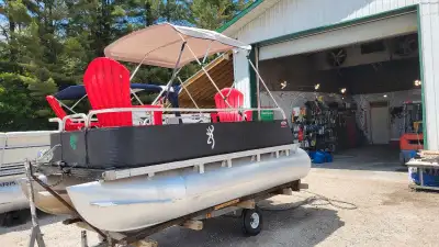 Rare mini Pontoon 14×6 ft with massive 23 inch toons Very stable rated for up 4 But 3 perfect new bi...