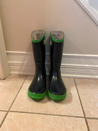 BOGS Rain Boots...Size 5
