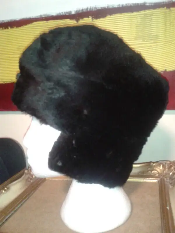 Fur Hat in Women's - Other in Ottawa - Image 11