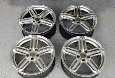 Mag Wheels Peeler rims 17" inch For Audi or Volkswagon. Bolt pattern 5x112. They have normal scratch...