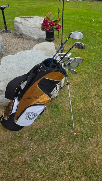 DUNLOP Right Golf Clubs with JOHN DALY Stand Bag , View more