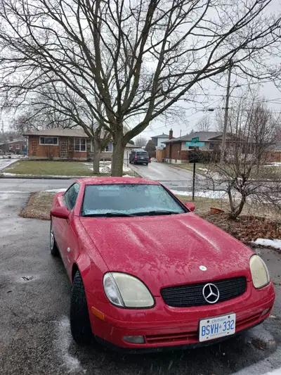 1998 Mercedes SLK230, HARD TOP CONVERTIBLE, Top was repair and serviced, ac, pw,ps,pb,auto, power to...