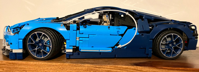 LEGO Technic Bugatti Chiron 42083 dans Jouets et jeux  à Laval/Rive Nord - Image 3