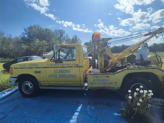 Tow truck 1989 in Cars & Trucks in Edmonton - Image 4
