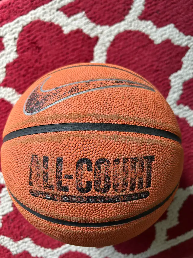 Size 5 Basketball in Basketball in Calgary - Image 2