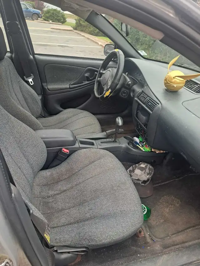 2005 Chev cavalier 601862384177664003