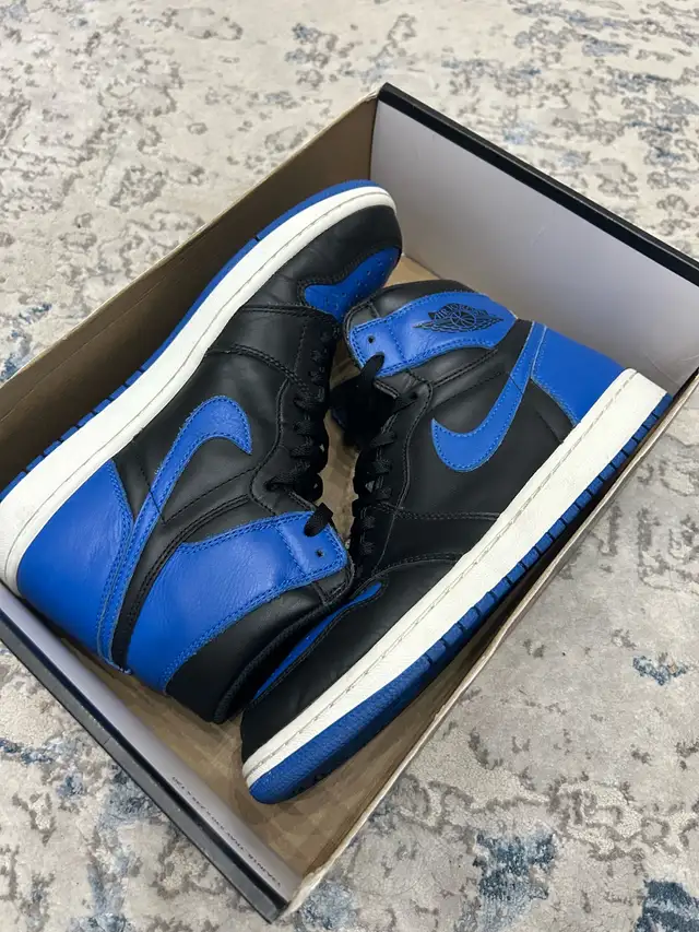 Jordan 1 High Royal in Men's Shoes in Mississauga / Peel Region - Image 3