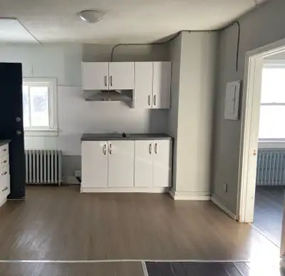 1 Bedroom apartment Comes with Stove and Fridge Laundry is available in the building $1200 All Inclu...