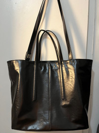 Vegan leather tote bag