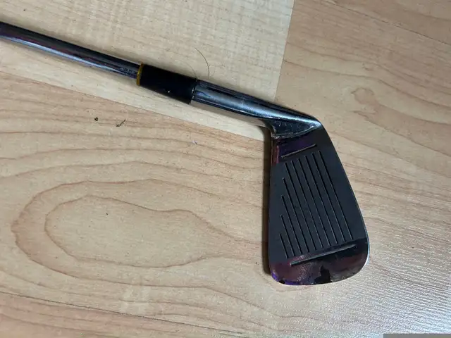 Golf club 6 Iron (37”) Campbell Squire right handed $10 in Golf in Mississauga / Peel Region - Image 5