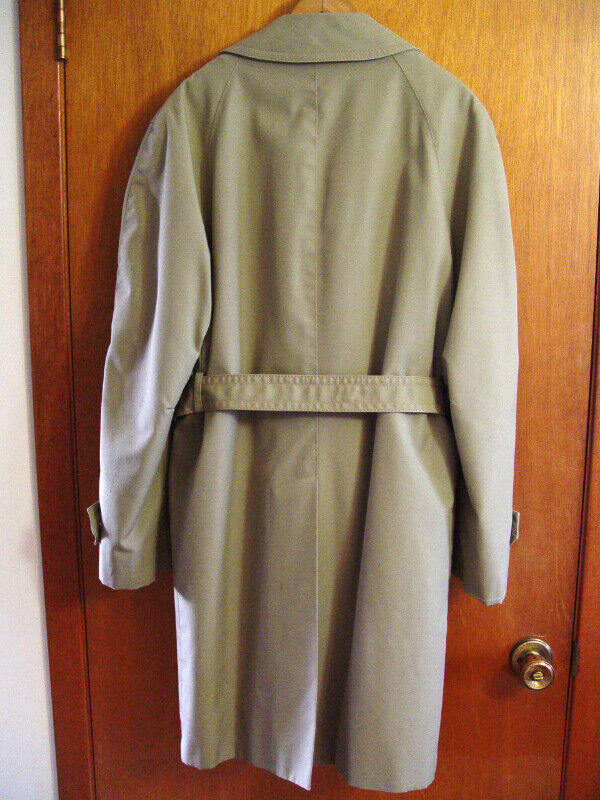 Man's Vintage Spring/Fall & Winter Coat. Size 42 Fort Erie in Men's in St. Catharines - Image 3