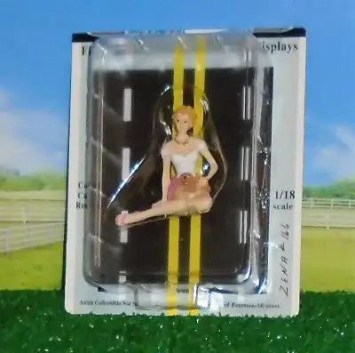 Figurine / Cold-Cast / Zena, View more
